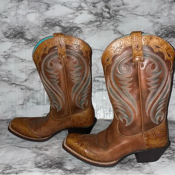 Ariat Turquoise and Tan Leather Western Boots - Picture 2 of 14